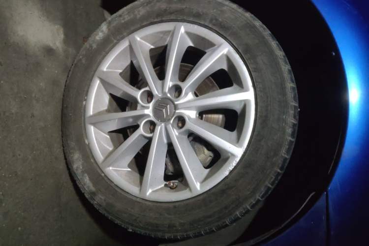 Used Citroen C-Quatre 2011 Hatchback 1.6L Automatic XuanYa Model Right Front Wheel Hub