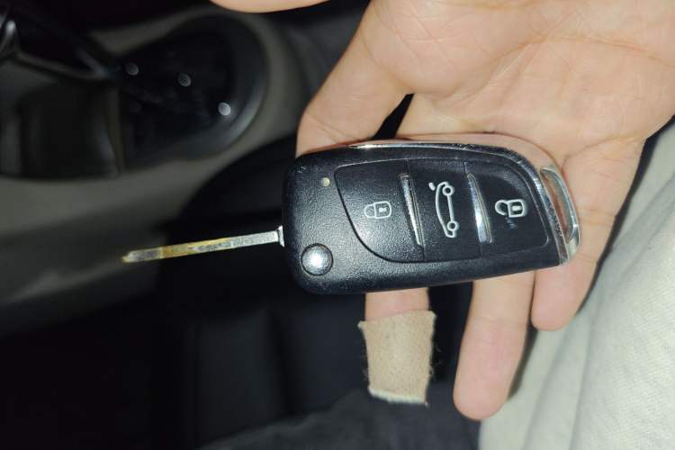Used Citroen C-Quatre 2011 Hatchback 1.6L Automatic XuanYa Model Vehicle Key