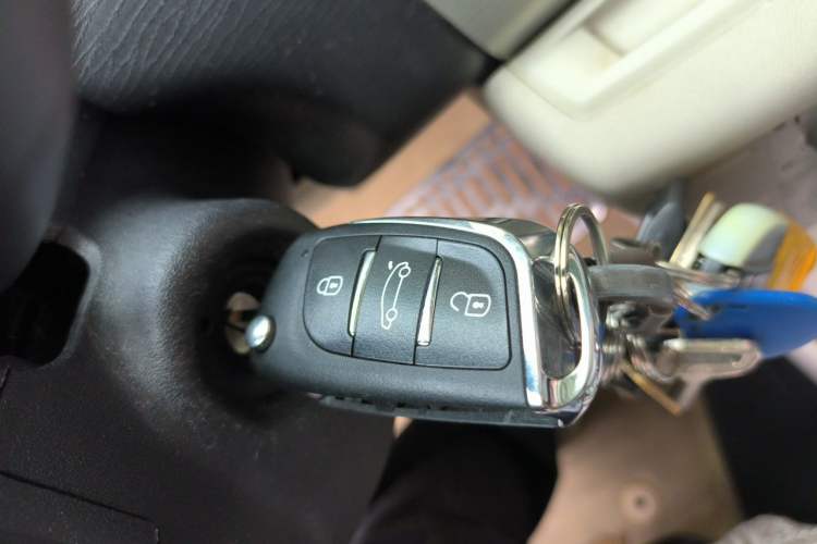 Used Citroen C-Quatre 2011 Hatchback 1.6L Automatic XuanYa Model Vehicle Key