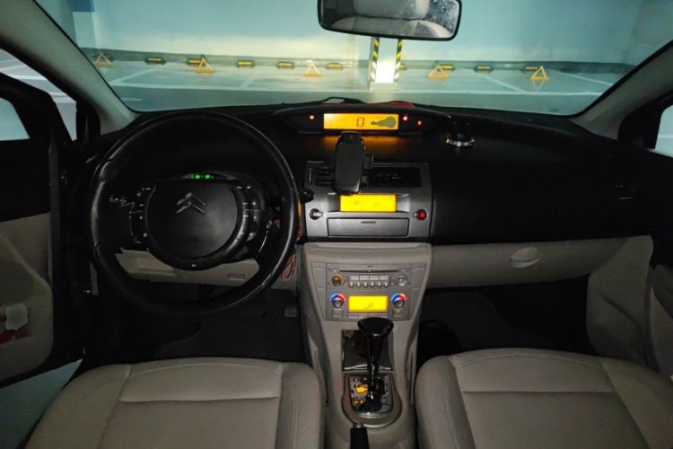Used Citroen C-Quatre 2011 Sedan 1.6L Automatic Comfort Model Center Console