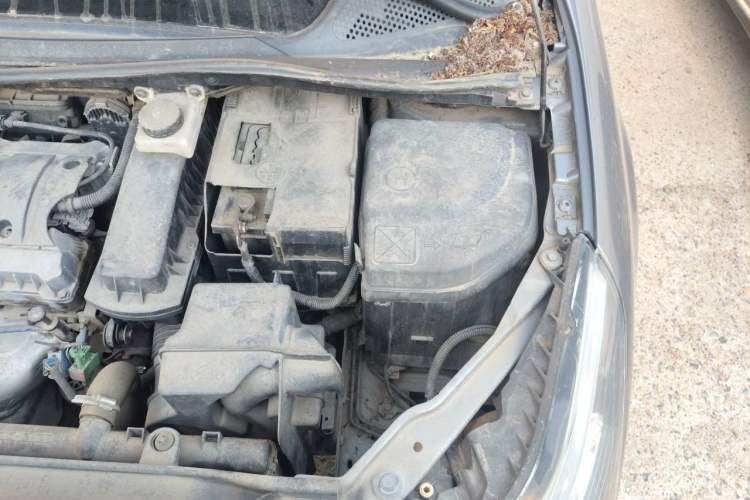 Used Citroen C-Quatre 2011 Sedan 1.6L Automatic Fashion Edition Engine Bay Left