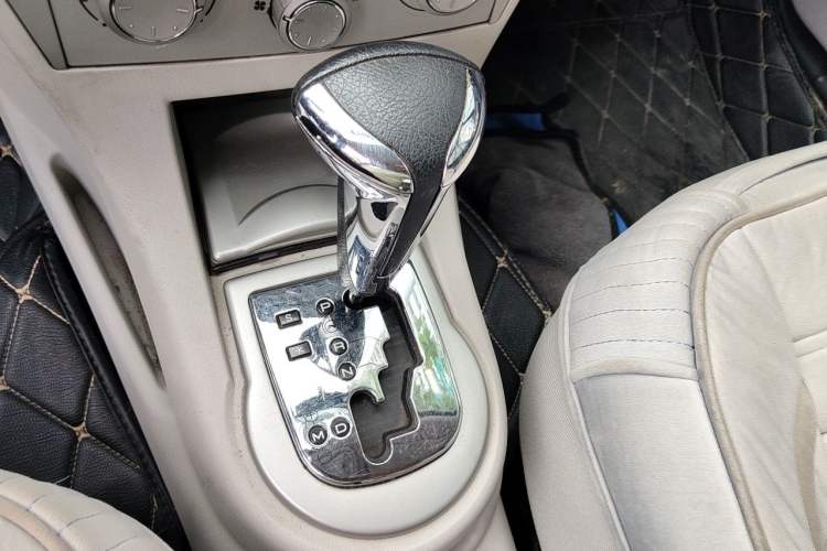Used Citroen C-Quatre 2011 Sedan 1.6L Automatic Fashion Edition Gear Lever