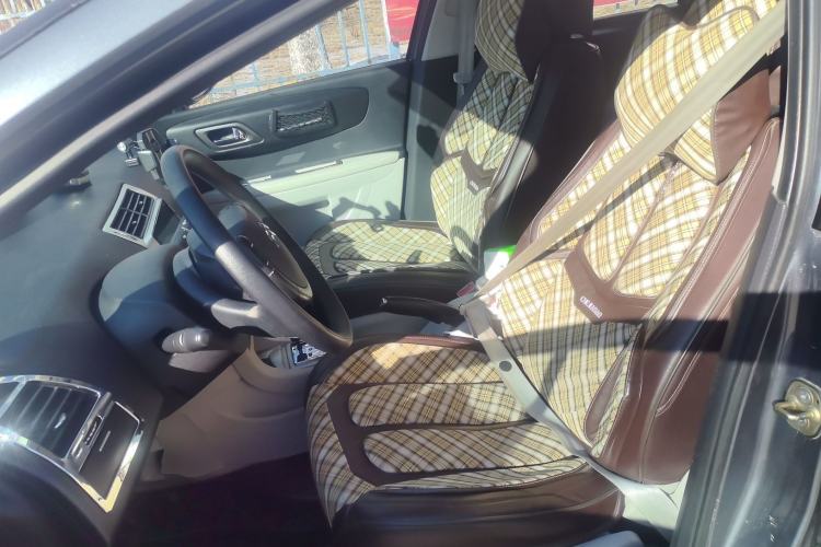 Used Citroen C-Quatre 2011 Sedan 1.6L Automatic Fashion Edition Left Front Seat