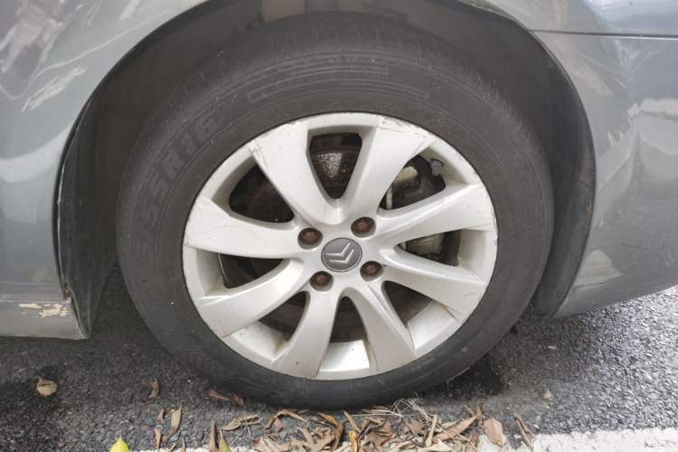 Used Citroen C-Quatre 2011 Sedan 1.6L Automatic Fashion Edition Right Front Wheel Hub