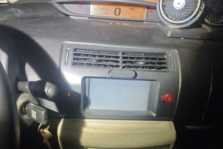 Used Citroen C-Quatre 2011 Sedan 1.6L Automatic Champion Edition Audio And AC Panel