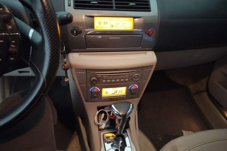 Used Citroen C-Quatre 2011 Hatchback 1.6L Automatic Yueya Model Audio And AC Panel