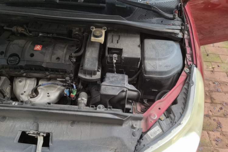 Used Citroen C-Quatre 2011 Hatchback 1.6L Automatic Yueya Model Engine Bay Left