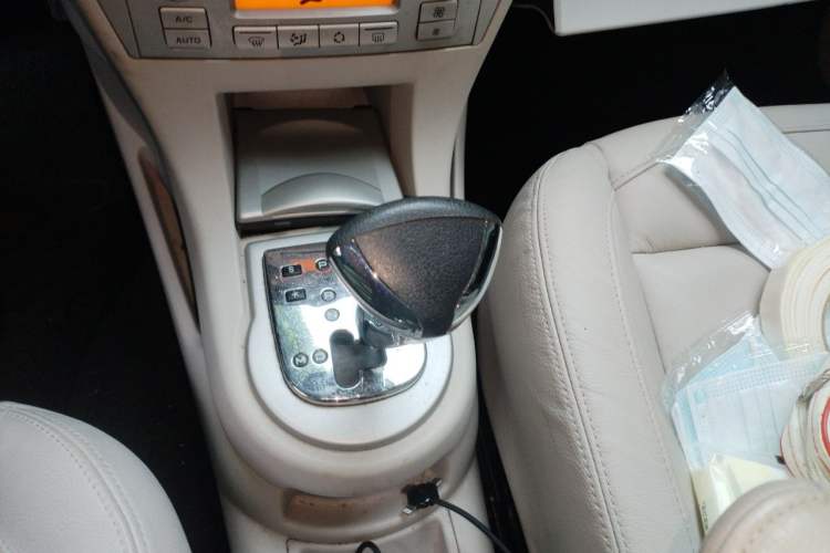 Used Citroen C-Quatre 2011 Hatchback 1.6L Automatic Yueya Model Gear Lever