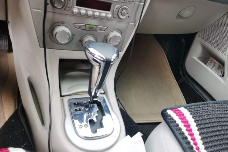 Used Citroen C-Quatre 2011 Hatchback 1.6L Automatic XuanYa Model Gear Lever