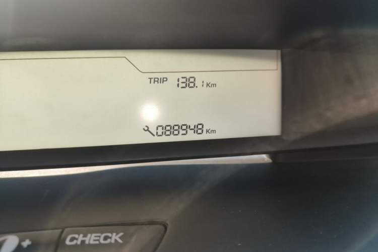 Used Citroen C-Quatre 2011 Hatchback 1.6L Automatic XuanYa Model Odometer Close Up