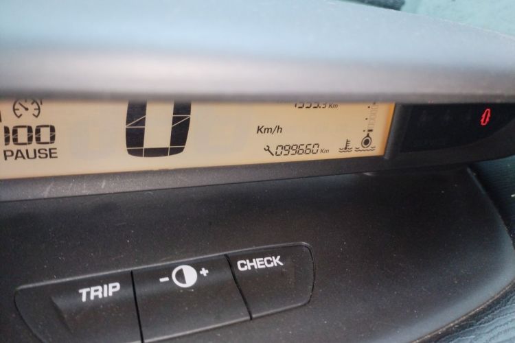 Used Citroen C-Quatre 2011 Hatchback 1.6L Automatic Yueya Model Odometer Close Up