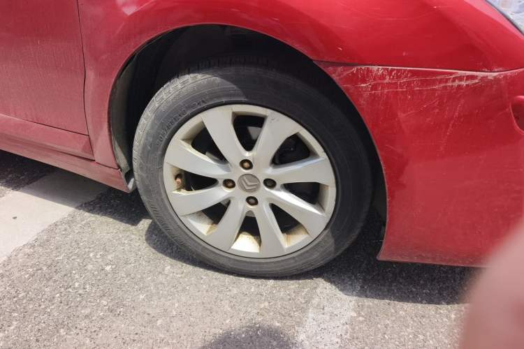 Used Citroen C-Quatre 2011 Sedan 1.6L Automatic Fashion Edition Right Front Wheel Hub