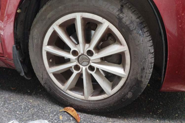 Used Citroen C-Quatre 2011 Hatchback 1.6L Automatic Yueya Model Right Front Wheel Hub