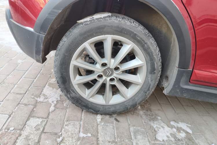 Used Citroen C-Quatre 2011 Hatchback 1.6L Automatic XuanYa Model Right Front Wheel Hub