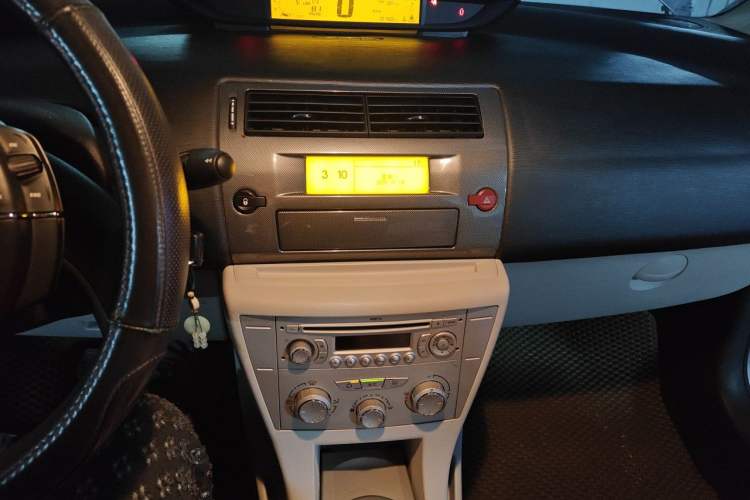Used Citroen C-Quatre 2011 Sedan 1.6L Manual Fashion Edition Audio And AC Panel