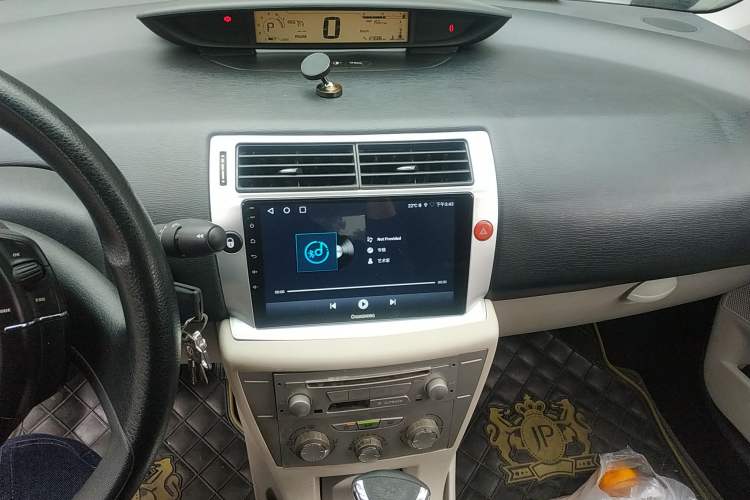 Used Citroen C-Quatre 2011 Sedan 1.6L Automatic Fashion Edition Audio And AC Panel