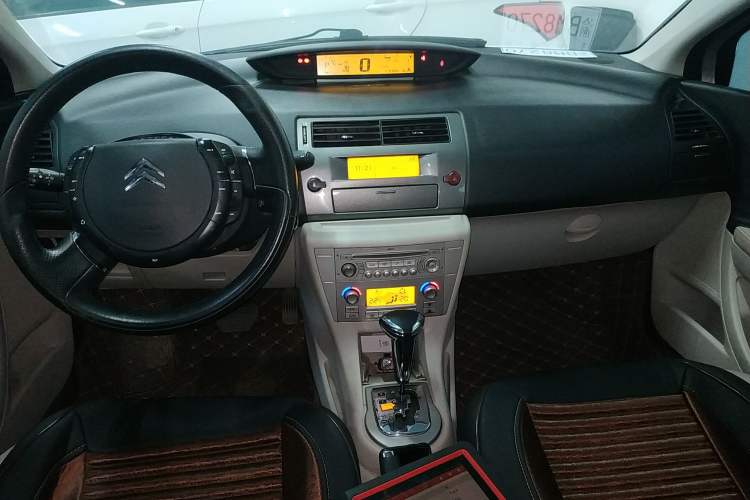 Used Citroen C-Quatre 2011 Sedan 1.6L Automatic Comfort Model Center Console