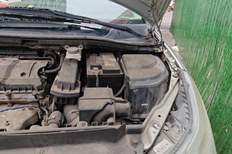 Used Citroen C-Quatre 2011 Sedan 1.6L Manual Fashion Edition Engine Bay Left