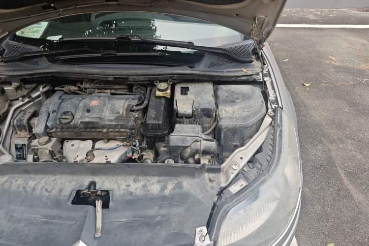 Used Citroen C-Quatre 2011 Sedan 1.6L Automatic Fashion Edition Engine Bay Left