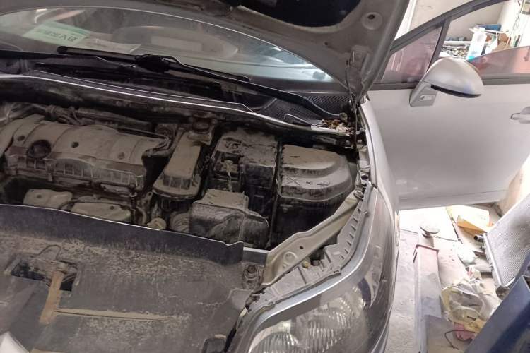 Used Citroen C-Quatre 2011 Sedan 1.6L Manual Fashion Edition Engine Bay Left