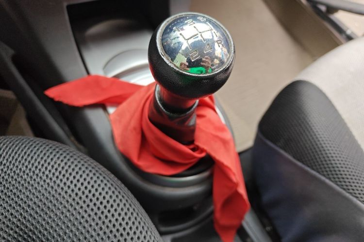 Used Citroen C-Quatre 2011 Sedan 1.6L Manual Fashion Edition Gear Lever
