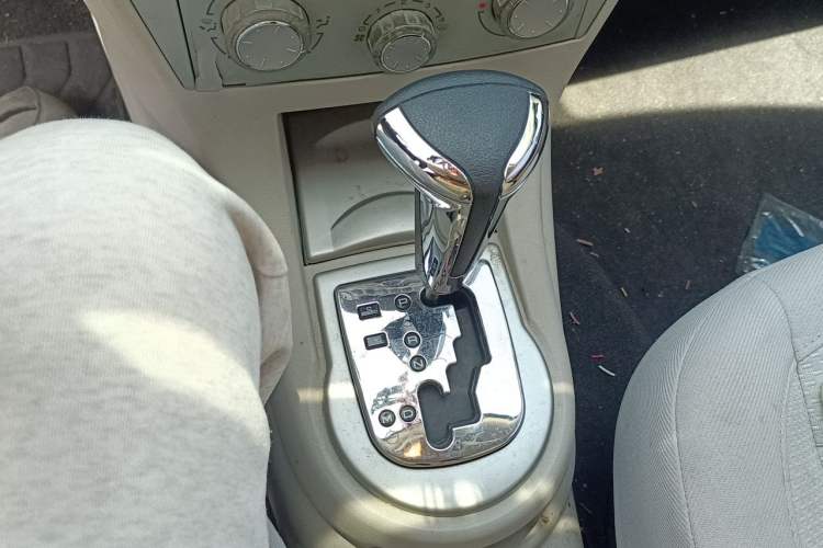 Used Citroen C-Quatre 2011 Sedan 1.6L Automatic Fashion Edition Gear Lever