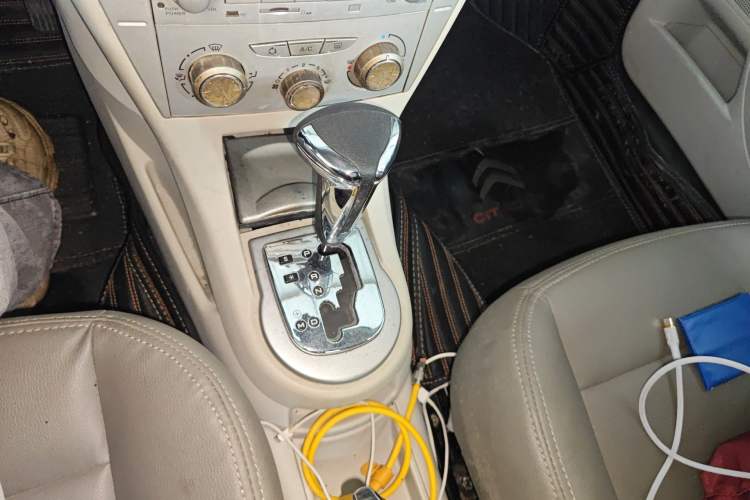 Used Citroen C-Quatre 2011 Sedan 1.6L Automatic Fashion Edition Gear Lever