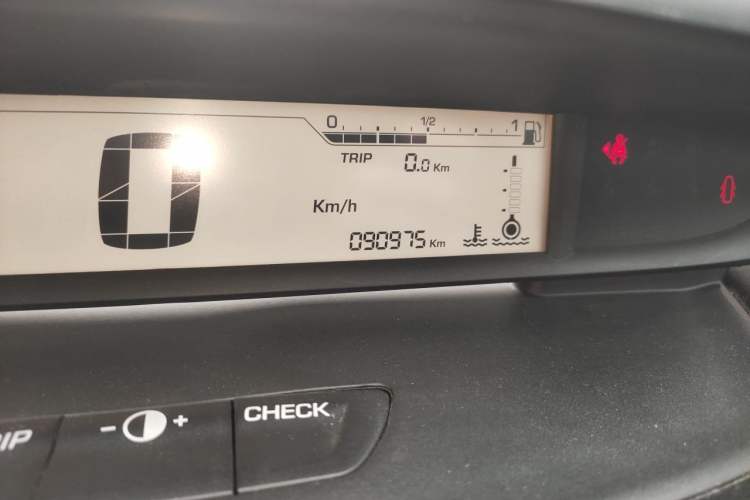 Used Citroen C-Quatre 2011 Sedan 1.6L Automatic Fashion Edition Odometer Close Up