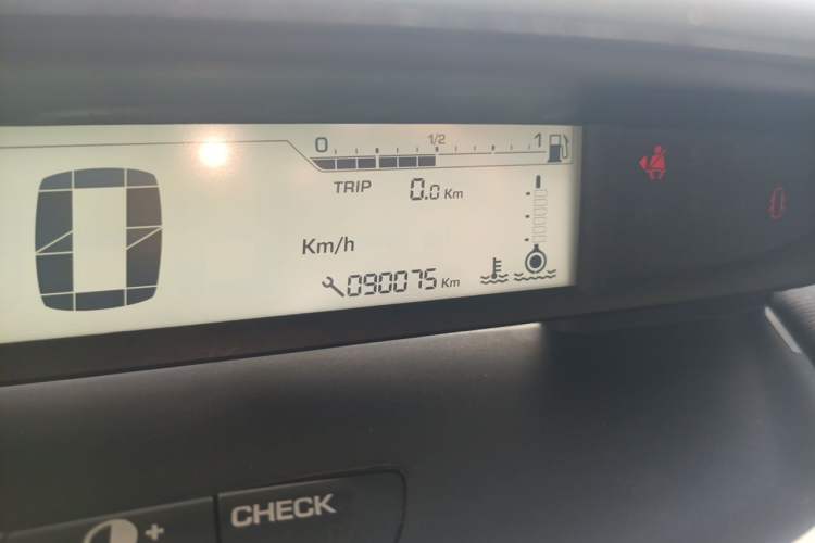 Used Citroen C-Quatre 2011 Sedan 1.6L Automatic Fashion Edition Odometer Close Up