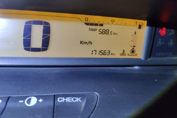 Used Citroen C-Quatre 2011 Sedan 1.6L Automatic Fashion Edition Odometer Close Up