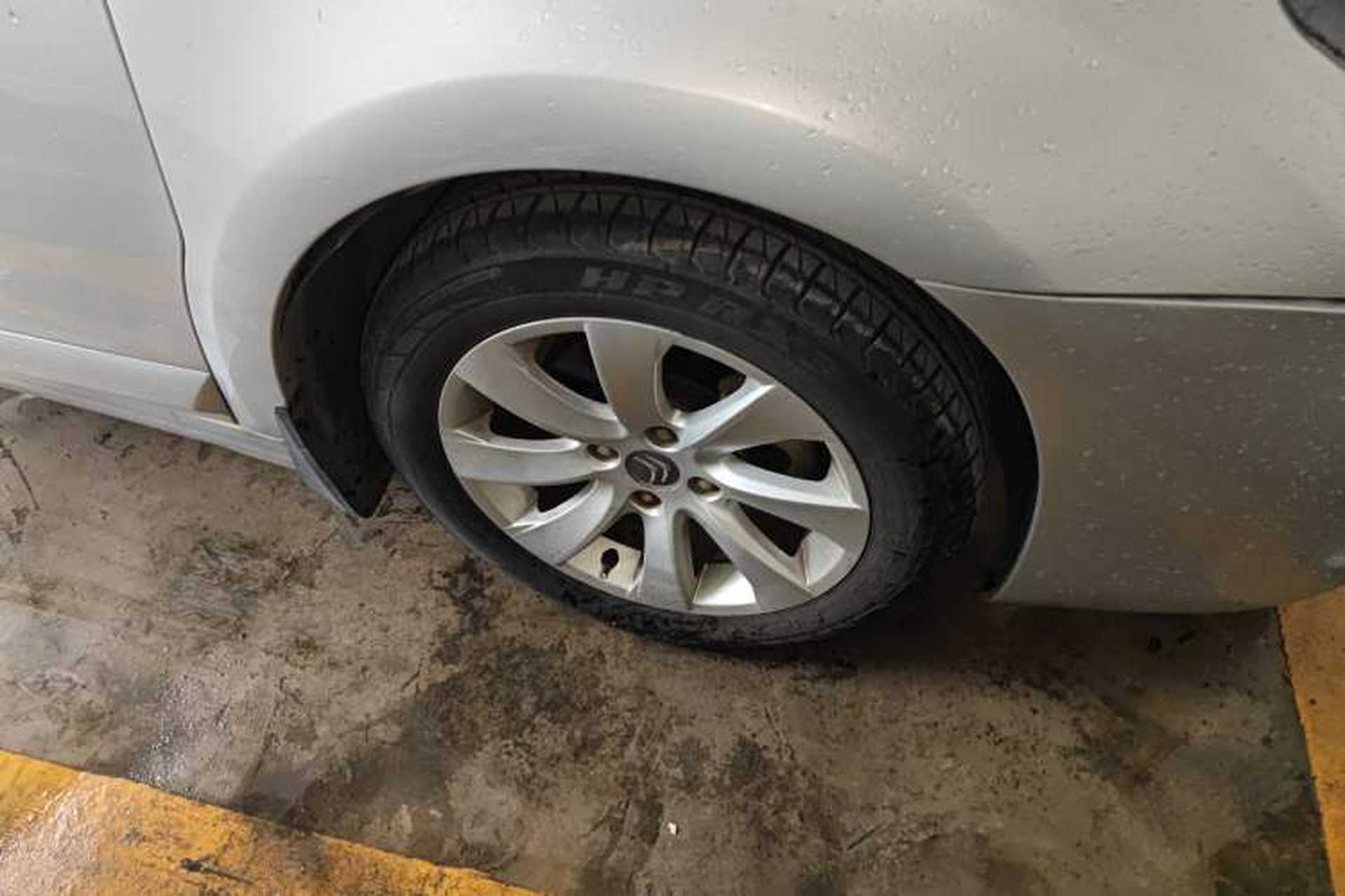 Used Citroen C-Quatre 2011 Sedan 1.6L Automatic Fashion Edition Right Front Wheel Hub