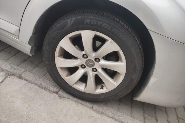 Used Citroen C-Quatre 2011 Sedan 1.6L Automatic Fashion Edition Right Front Wheel Hub