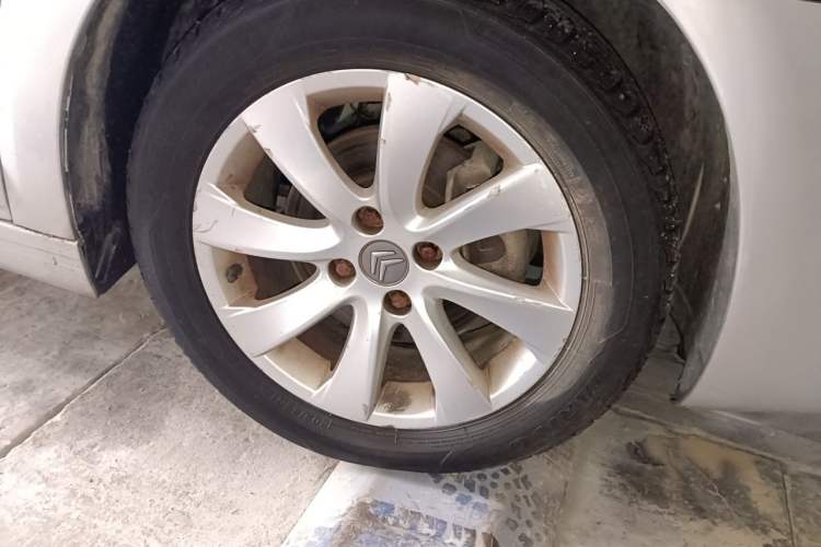Used Citroen C-Quatre 2011 Sedan 1.6L Manual Fashion Edition Right Front Wheel Hub