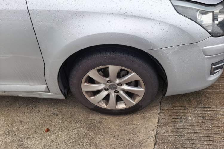 Used Citroen C-Quatre 2011 Sedan 1.6L Automatic Fashion Edition Right Front Wheel Hub
