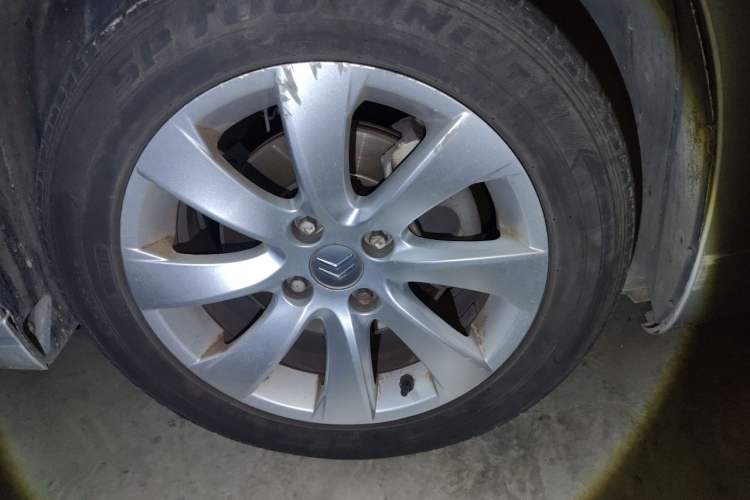 Used Citroen C-Quatre 2011 Sedan 1.6L Automatic Fashion Edition Right Front Wheel Hub