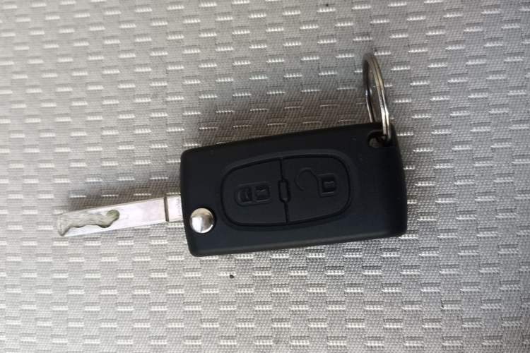 Used Citroen C-Quatre 2011 Sedan 1.6L Automatic Fashion Edition Vehicle Key