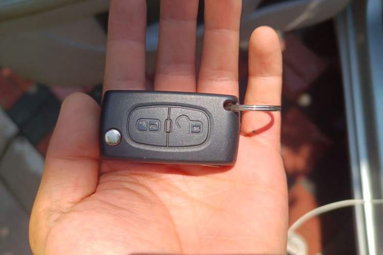 Used Citroen C-Quatre 2011 Sedan 1.6L Automatic Fashion Edition Vehicle Key