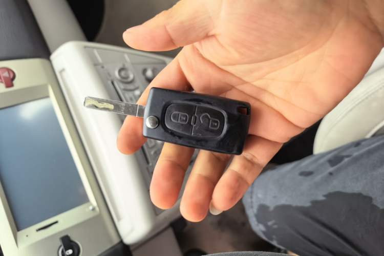 Used Citroen C-Quatre 2011 Sedan 1.6L Automatic Fashion Edition Vehicle Key