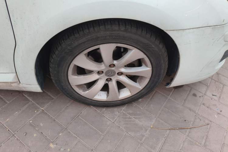 Used Citroen C-Quatre 2011 Sedan 1.6L Automatic Champion Edition Right Front Wheel Hub