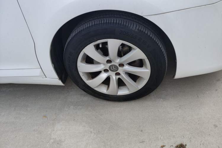 Used Citroen C-Quatre 2011 Sedan 2.0L Automatic RuiShang Model Right Front Wheel Hub
