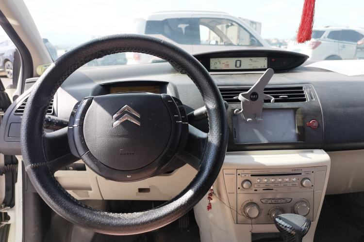 Used Citroen C-Quatre 2011 Sedan 1.6L Automatic Champion Edition Steering Wheel