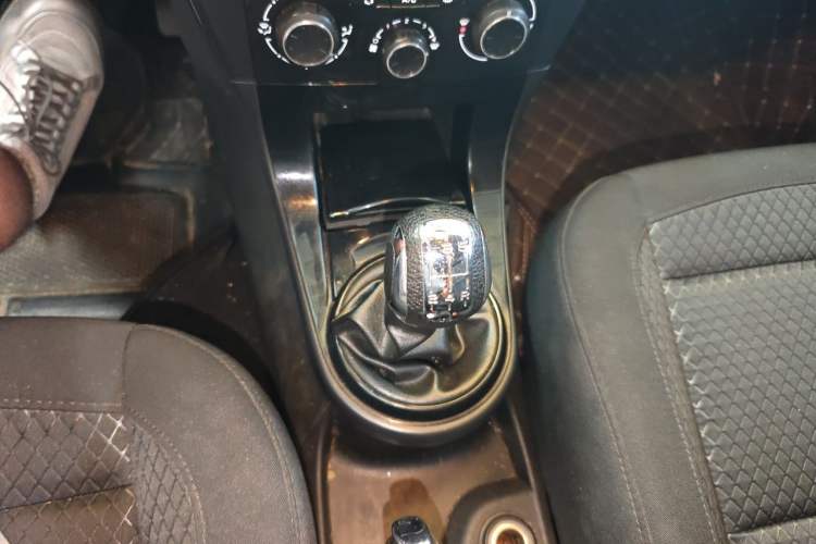 Used Citroen C-Quatre 2012 Sedan 1.6L Manual Prestige Model Gear Lever