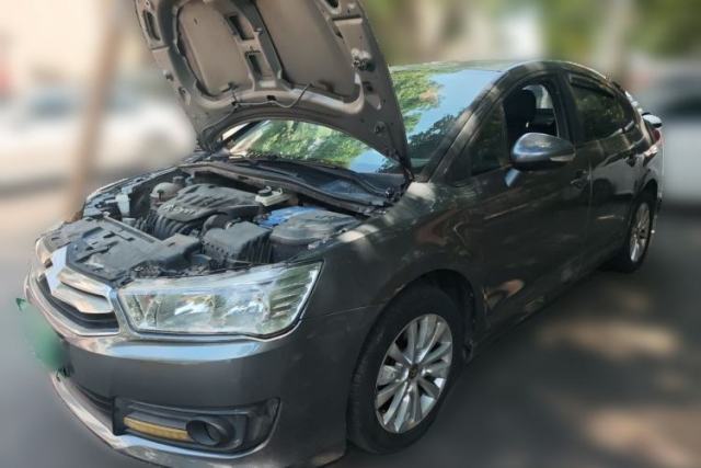Ojetý Citroen C-Quatre 2012 Sedan 2.0L Manual - Joyful Edition