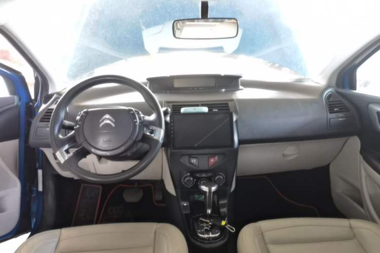 Used Citroen C-Quatre 2012 Hatchback 1.6L Automatic LeShang Model Center Console