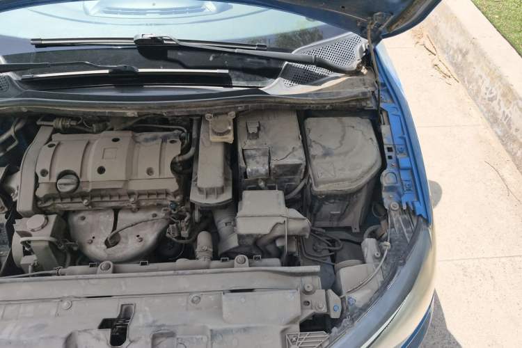 Used Citroen C-Quatre 2012 Hatchback 1.6L Manual LeShang Model Engine Bay Left