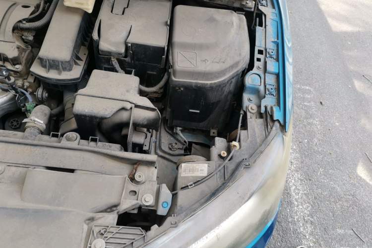 Used Citroen C-Quatre 2012 Hatchback 1.6L Automatic LeShang Model Engine Bay Left