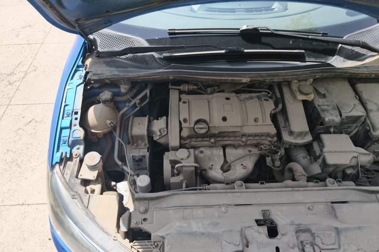 Used Citroen C-Quatre 2012 Hatchback 1.6L Manual LeShang Model Engine Bay Right