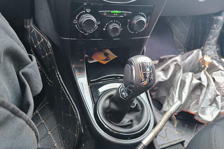 Used Citroen C-Quatre 2012 Sedan 1.6L Manual Prestige Model Gear Lever