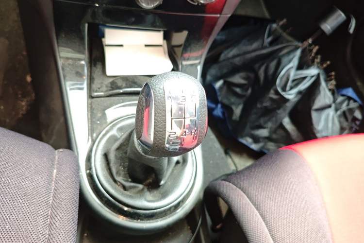 Used Citroen C-Quatre 2012 Hatchback 1.6L Manual LeShang Model Gear Lever