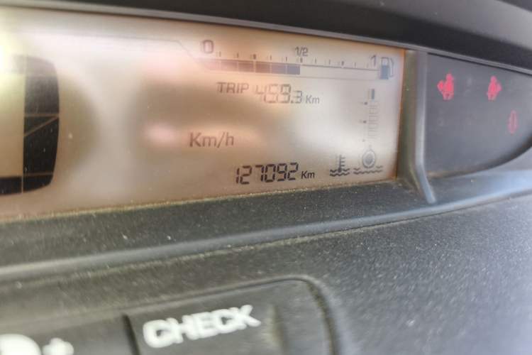 Used Citroen C-Quatre 2012 Hatchback 1.6L Manual LeShang Model Odometer Close Up